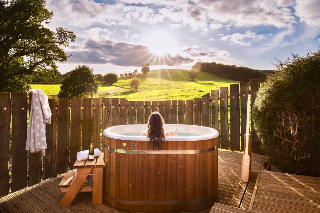 best hot tub cottages in the UK