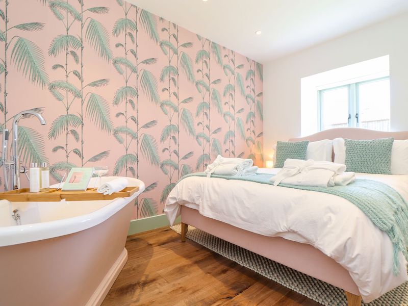 cornwall large hot tub cottage st just see two seas bedroom